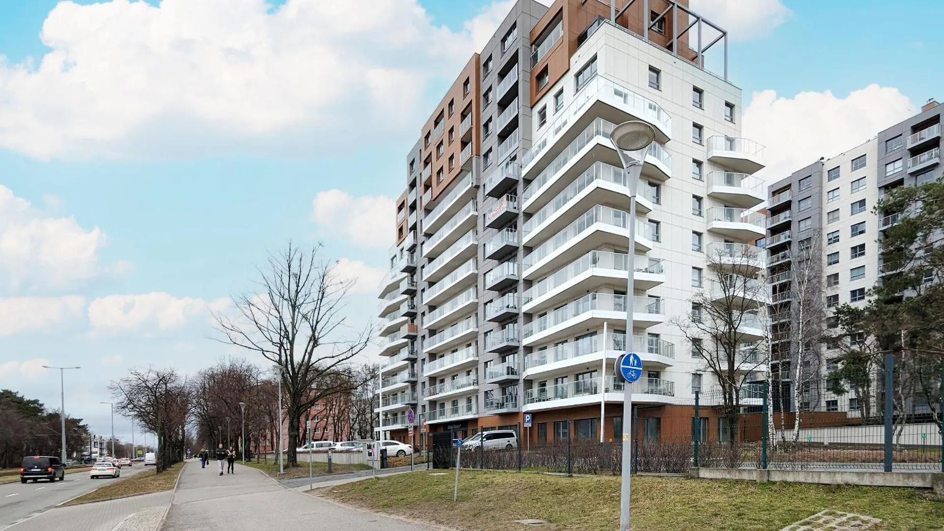 9Th Floor Green And Grey Apartment In Gdansk Brzezno With Two Bedrooms And Parking By Noclegi Renters Poland